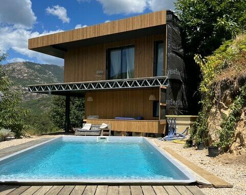 maison à ossature métallique en Corse
